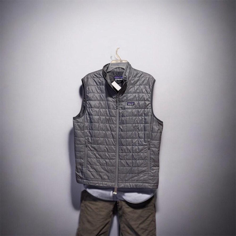 Patagonia Men's Nano Puff® Vest “size L”